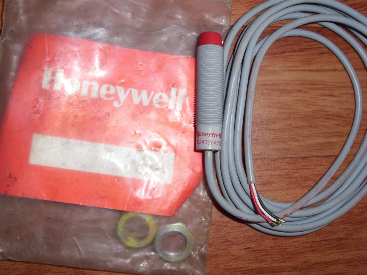 https://www.walagata.com/w/nightwalker/Honeywell.jpg